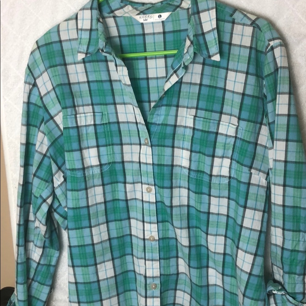 Women’s button down cotton shirt